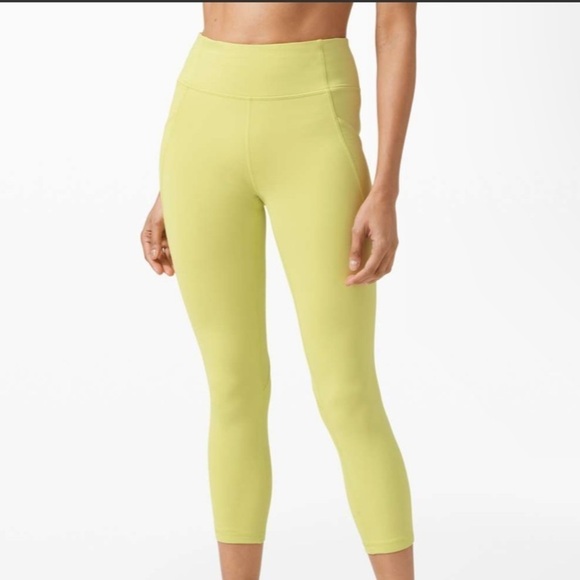 Lululemon Time To Sweat Crop Lemon Vibe - Picture 1 of 6